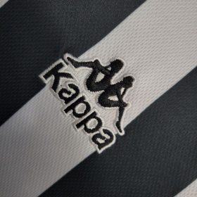 Retro Juventus 1995/96 Home Jersey - Image 7