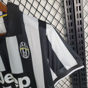 Retro Juventus 2014/15 Home Jersey - Image 5