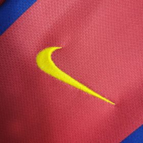 Retro Barcelona 2007/08 Home Jersey - Image 4