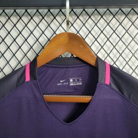 Retro Barcelona 2016/17 Away Jersey - Image 10