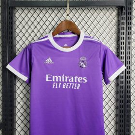 Real Madrid 2016/17 Away Kids Kit - Image 2