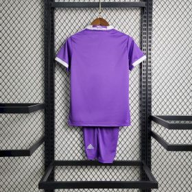 Real Madrid 2016/17 Away Kids Kit - Image 6