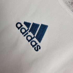 Retro Liverpool 2006/07 Away Jersey - Image 6