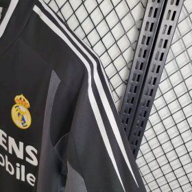 Retro Real Madrid 2004/05 Away Jersey - Image 2