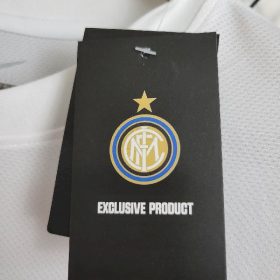 Retro Inter Milan 2010/11 Away Jersey - Image 10
