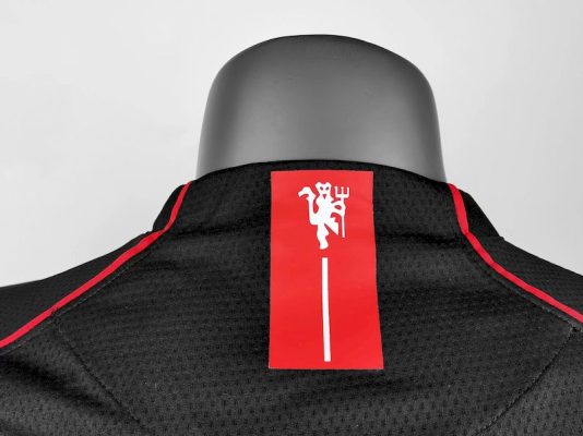Manchester United 2007/08 Away Retro Jersey - Image 5