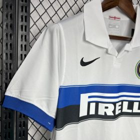 Inter Milan 2009 Away Retro Jersey - Image 4