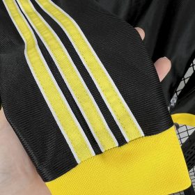 Retro Real Madrid 1998/00 Away Long Sleeve Jersey - Image 4