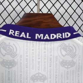 Retro Real Madrid 1996/97 Third Jersey - Image 3