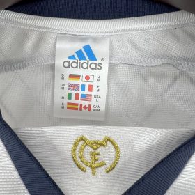 Retro Real Madrid 1998/00 Home Jersey - Image 4