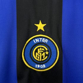Retro Inter Milan 2004/05 Home Jersey - Image 5