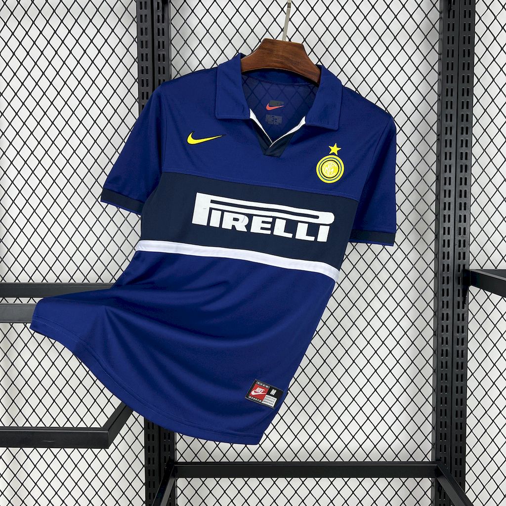 2024112415373856.jpg Retro Inter Milan 1998/99 Third Jersey - Image 1
