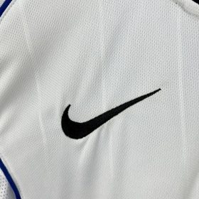 Retro Inter Milan 2004/05 Away Jersey - Image 6