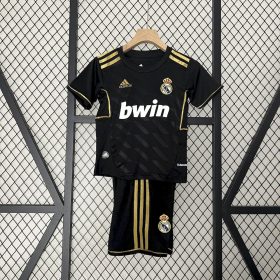 Retro Real Madrid 2011/12 Away Kids Kit