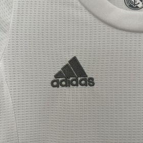 Retro Real Madrid 2015/16 Home Kids Kit - Image 8