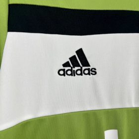 Retro Juventus 2017/18 Third Jersey - Image 6