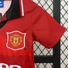Retro Manchester United 1994/96 Home Kids Kit - Image 5