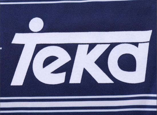 Retro Real Madrid 1998/99 Away Kids Kit - Image 5