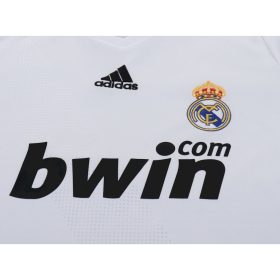 Retro Real Madrid 2008/09 Home Kids Kit - Image 4