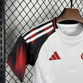 Kids Flamengo 2025/26 Away Kit - Image 6