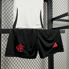 Kids Flamengo 2025/26 Away Kit - Image 3