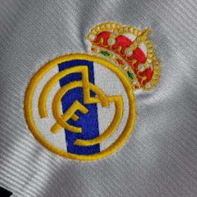 Retro Real Madrid 1998/00 Home Jersey - Image 6