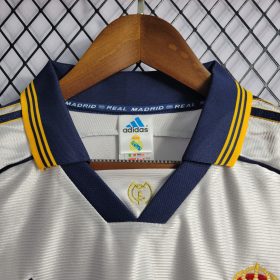 Retro Real Madrid 1998/00 Home Jersey - Image 4