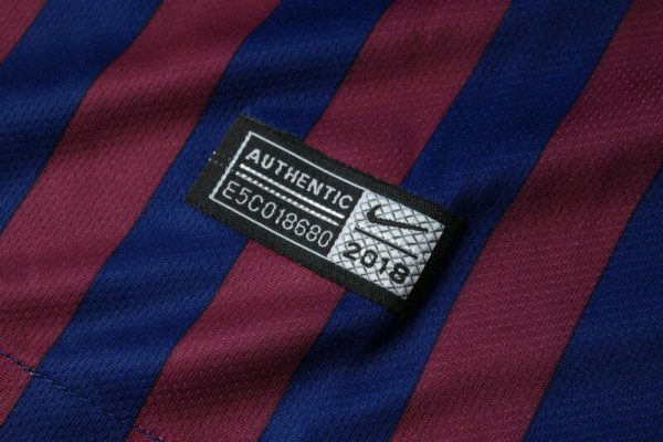 Retro Barcelona 2018/19 Home Jersey - Image 6