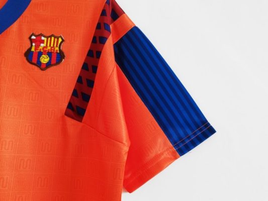 Retro Barcelona 1989/92 Away Jersey - Image 7