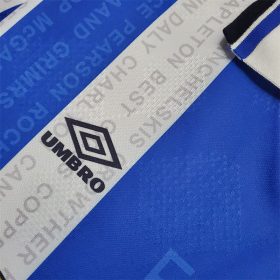 Retro Manchester United 1994/96 Away Jersey - Image 4