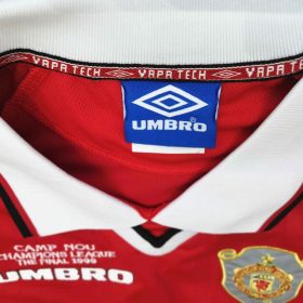 Retro Manchester United 1999/00 Home Long Sleeve Jersey - Image 2