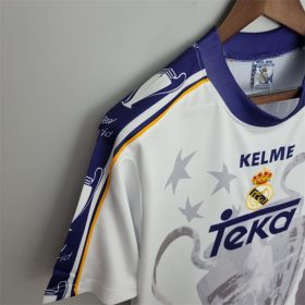 Retro Real Madrid 1997/98 Champions League 7 Champions Commemorative Jersey - Image 4