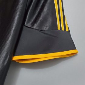 Real Madrid 1998/99 Away Retro Jersey - Image 6