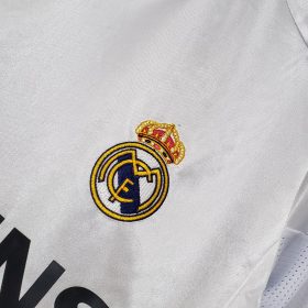 Retro Real Madrid 2004/05 Home Jersey - Image 5