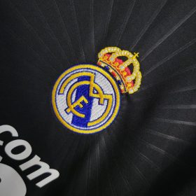 Retro Real Madrid 2010/11 Away Long Sleeve Jersey - Image 10