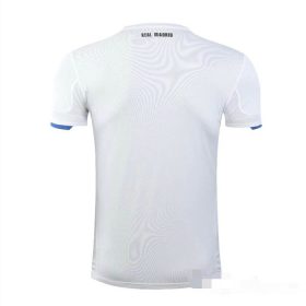 Retro Real Madrid 2010/11 Home Jersey - Image 2