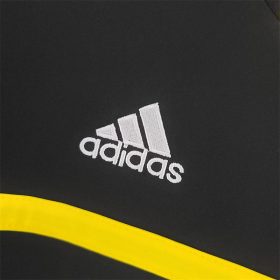 Retro Real Madrid 2011/12 Goalkeeper Jersey - Image 5