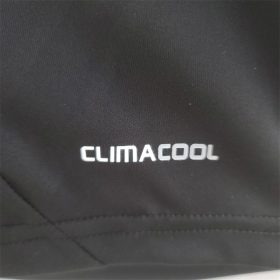Retro Real Madrid 2011/12 Goalkeeper Jersey - Image 6