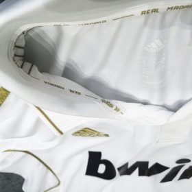 Retro Real Madrid 2011/12 Home Long Sleeve Jersey - Image 6