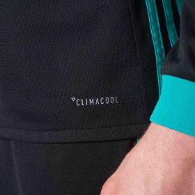 Retro Real Madrid 2017/18 Away Long Sleeve Jersey - Image 4