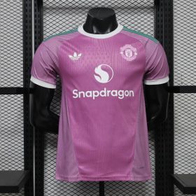 Mens Manchester United 2026/27 goalkeeper Jersey Player Version