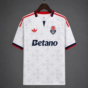 27/28 Universidad de Chile away jersey