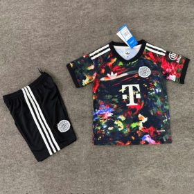 Kids Bayern Munich 2026/27 Oktoberfest Kit